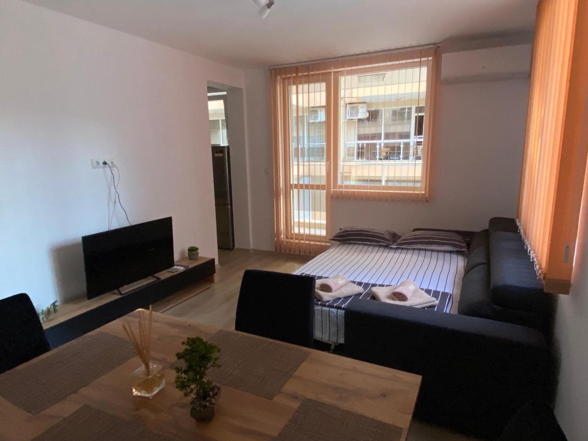 Apartamenti Eli Pomorie Luaran gambar