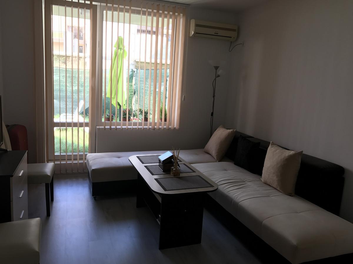 Apartamenti Eli Pomorie Luaran gambar