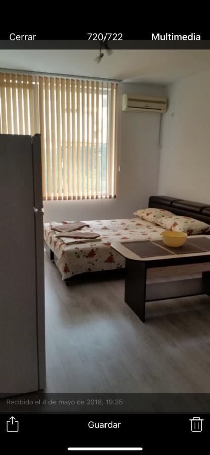 Apartamenti Eli Pomorie Luaran gambar