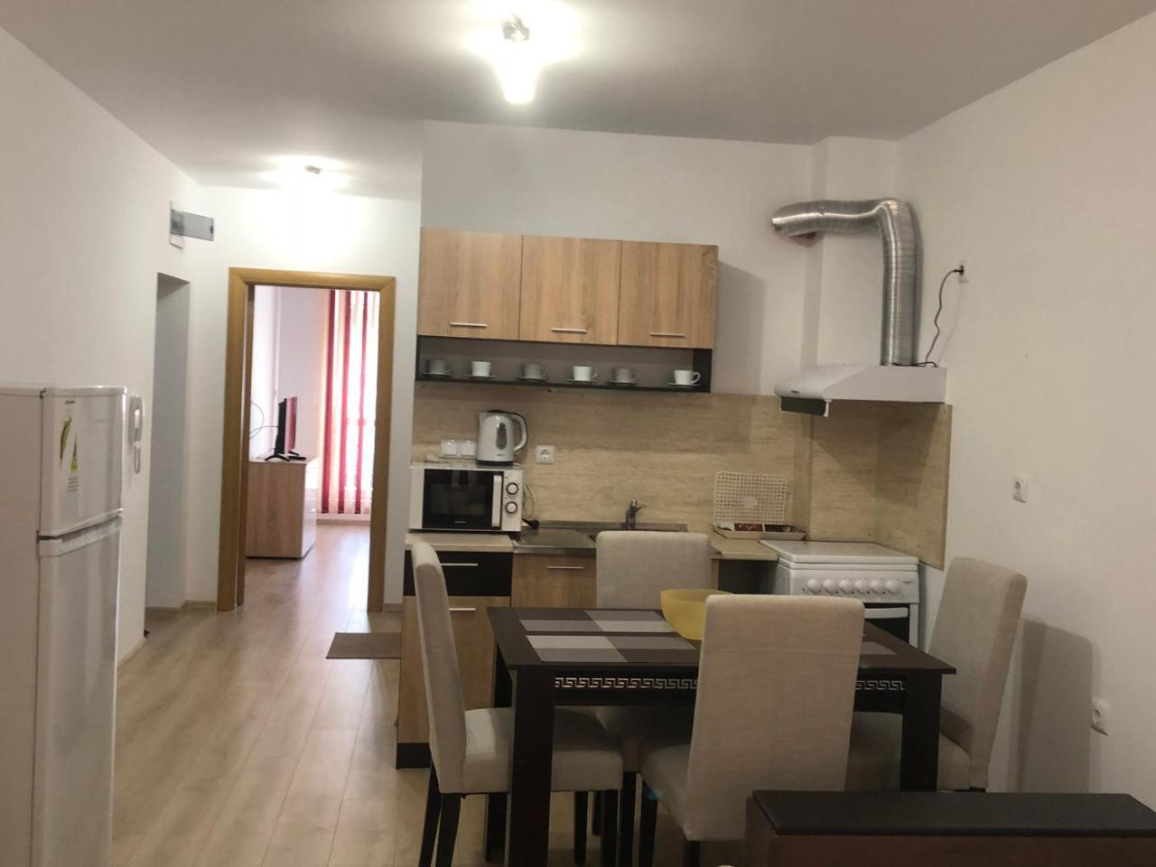 Apartamenti Eli Pomorie Luaran gambar